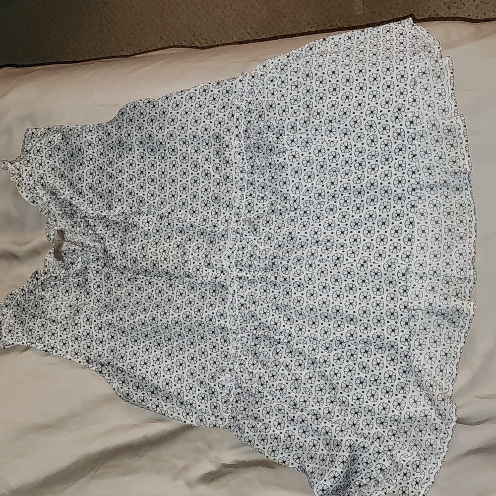 Sleeveless blouse